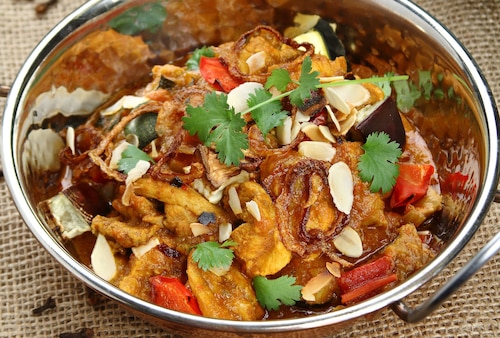 Przepis na Curry z kurczaka z pieczonym bakłażanem Curry z kurczaka z pieczonym bakłażanem