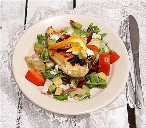 Cytrynowa pierś kurczaka na sałatce