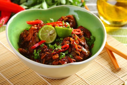 Czerwony ryż z kurczakiem