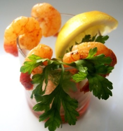 Czosnkowe krewetki z sosem chili