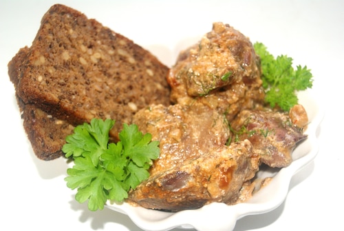 Przepis na Czosnkowe wątróbki w śmietance Czosnkowe wątróbki w śmietance