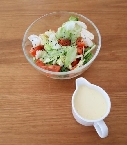 Pomarańczowy dip do sałaty