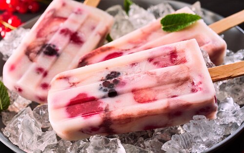 Domowe lody z owocami