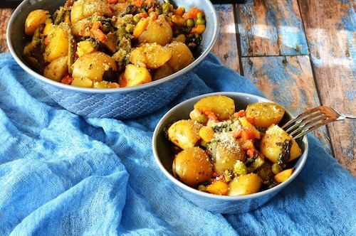 Przepis na Zapiekane ziemniaki z warzywami Zapiekane ziemniaki z warzywami