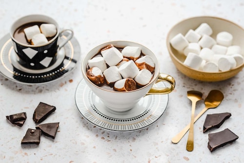 Przepis na Gorąca czekolada z piankami Gorąca czekolada z piankami