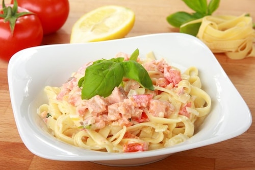 Fettuccine con salmone - Makaron z owocami morza