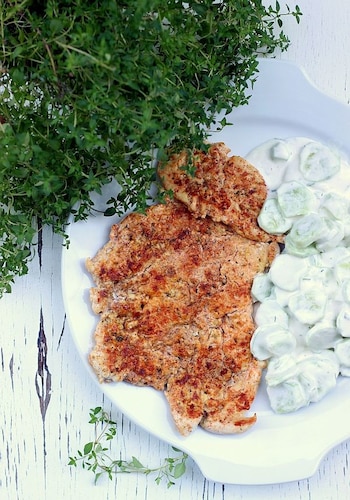 Przepis na Filet z grilla z ogórkami w sosie koperkowym Filet z grilla z ogórkami w sosie koperkowym