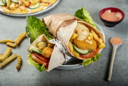 Przepis na Wegetariański wrap z roślinnymi nuggetsami Wegetariański wrap z roślinnymi nuggetsami