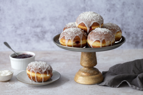 Domowe pączki z marmoladą