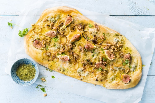 Przepis na Focaccia z orzechami i figą Focaccia z orzechami i figą