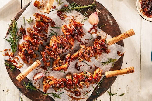 Przepis na Glazurowane szaszłyki z roślinnego a'la kurczaka Glazurowane szaszłyki z roślinnego a'la kurczaka