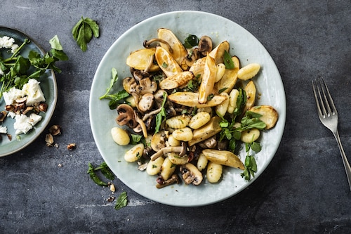 Przepis na Gnocchi z skorzonerą, pietruszką i masłem Gnocchi z skorzonerą, pietruszką i masłem