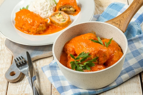 Przepis na Gołąbki meksykańskie z cukinią, chili i kolendrą Gołąbki meksykańskie z cukinią, chili i kolendrą