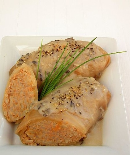 Gołąbki z pieczonym karczkiem