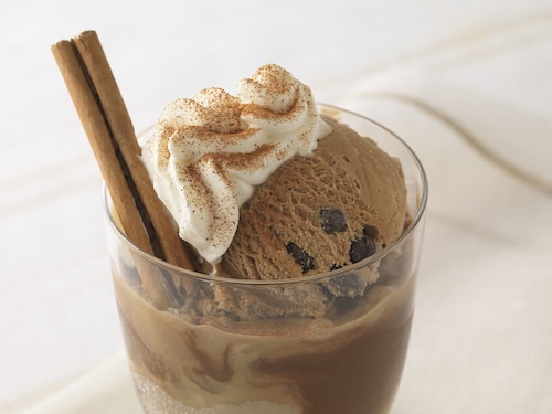 Przepis na Gorący sos moccha z cynamonową nutą i lodami Gorący sos moccha z cynamonową nutą i lodami