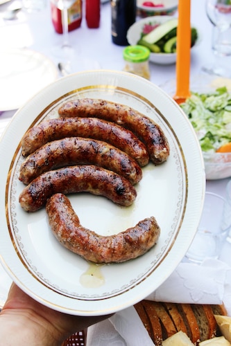 Grillowana biała kiełbasa