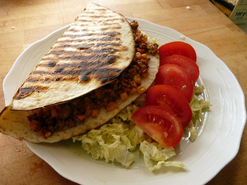 Grillowana tortilla z mięsem