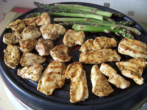 Przepis na Grillowane kąski drobiowe w musztardowo-pikantnej marynacie Grillowane kąski drobiowe w musztardowo-pikantnej marynacie