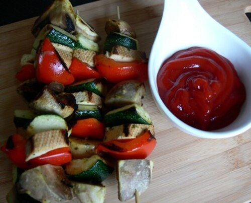 Grillowane szaszłyki z wędzonym tofu