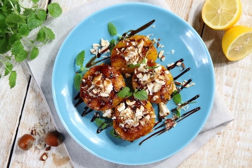 Przepis na Grillowane brzoskwinie z curry i fetą  Grillowane brzoskwinie z curry i fetą