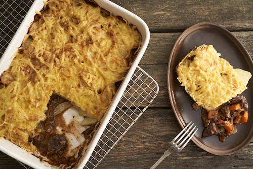 Gulasz wołowy z zapiekany z ziemniakami