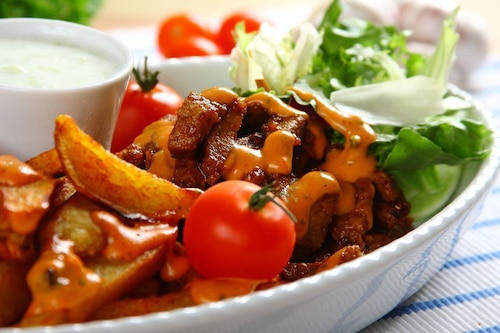 Przepis na Gyros z sosem ziołowo-paprykowym  Gyros z sosem ziołowo-paprykowym