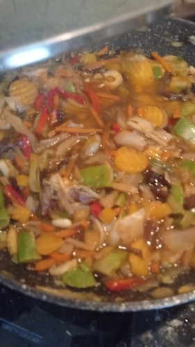 Mix warzyw na patelnię z sosem pieczeniowym Smaczne i Proste danie