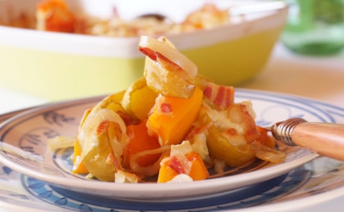 Przepis na Jabłka zapiekane z dynią i boczkiem Jabłka zapiekane z dynią i boczkiem