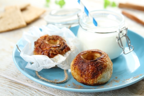 Przepis na Pieczone jabłko i maślanka Pieczone jabłko i maślanka