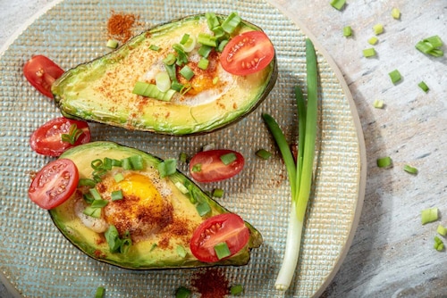 Przepis na Jajko pieczone w awokado Jajko pieczone w awokado