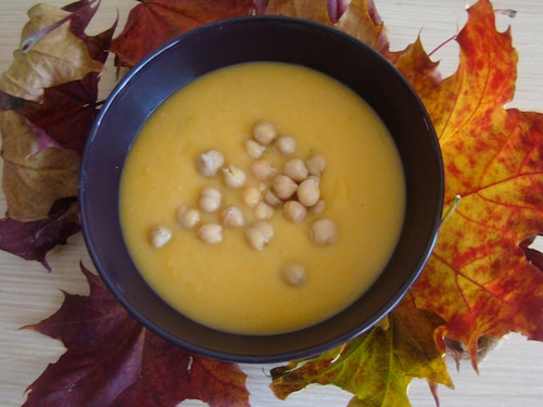 Jesienna zupa z włoskim grochem