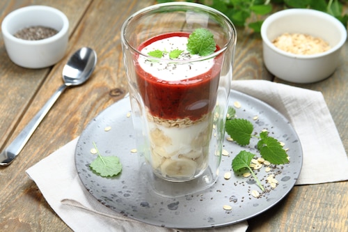 Jogurt naturalny z musem z owoców