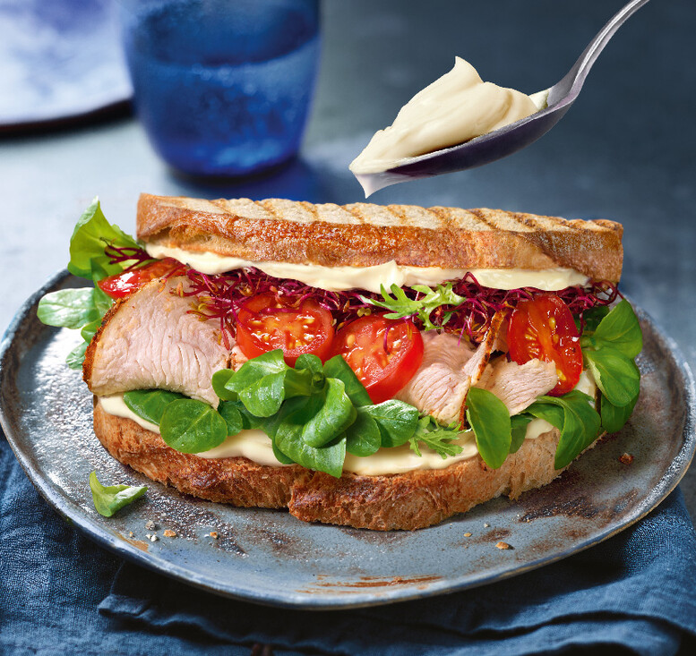 Przepis na Kremowa kanapka z indykiem Kremowa kanapka z indykiem