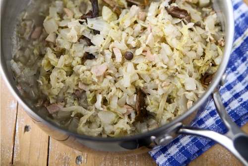 Kapusta z mięsem i grzybami