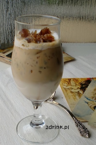 Karmelowa kawa mrożona