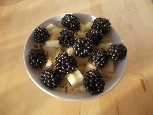 Kasza jaglana z owocami 