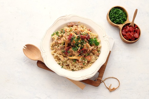 Przepis na Kasza perłowa w sosie kurkowym Kasza perłowa w sosie kurkowym