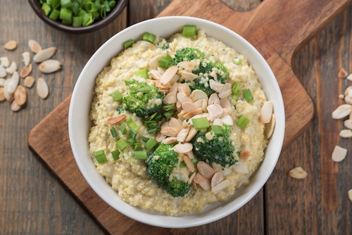 Przepis na Kaszotto z kaszy jaglanej z sosem serowym i brokułami Kaszotto z kaszy jaglanej z sosem serowym i brokułami