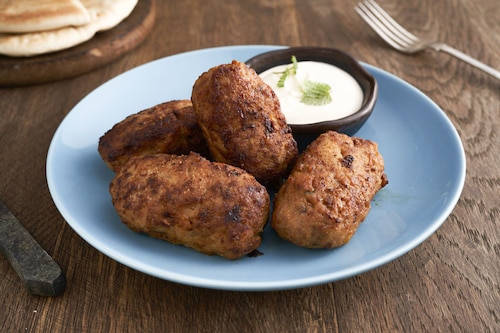 Przepis na Kebab z mięsa indyka faszerowany natką pietruszki Kebab z mięsa indyka faszerowany natką pietruszki