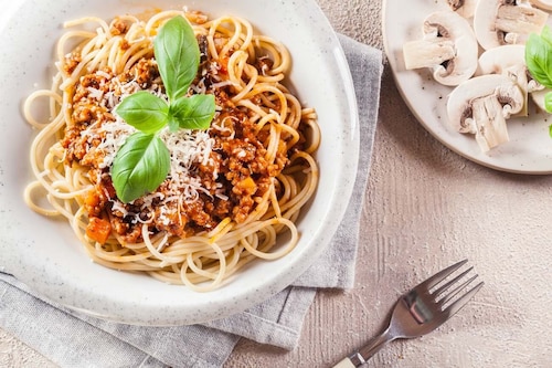 Przepis na Klasyczne spaghetti po bolońsku Klasyczne spaghetti po bolońsku