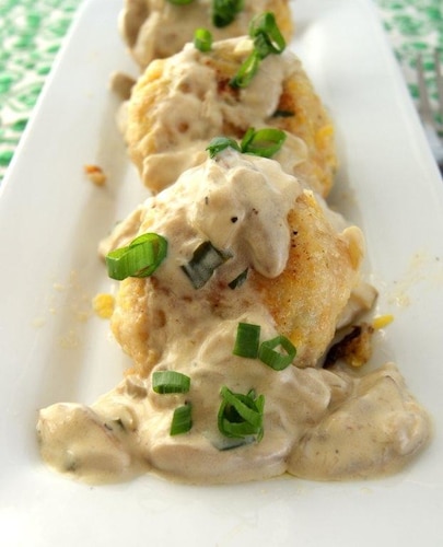 Knedle w sosie grzybowym