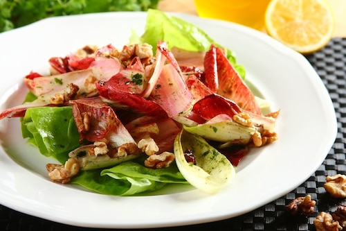 Przepis na Kolorowa sałatka z cykorii      Kolorowa sałatka z cykorii