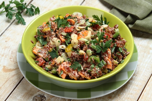 Kolorowa sałatka z ryżem 