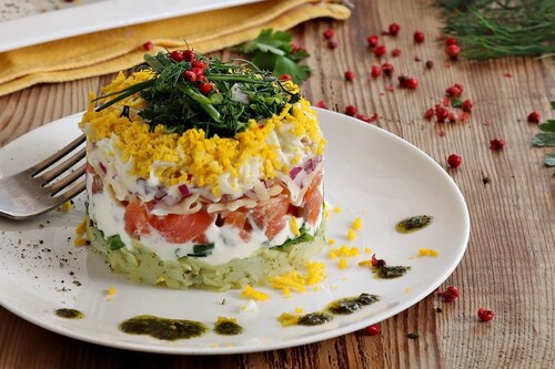 Rosyjska sałatka mimoza - VIDEO