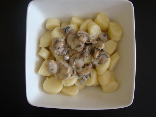 Kopytka z fix Knorr z sosem serowym