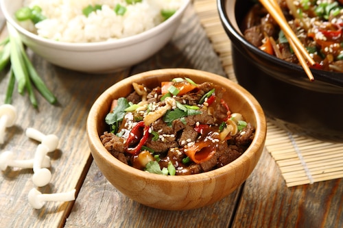 Przepis na Koreańskie Bulgogi z grzybami enoki Koreańskie Bulgogi z grzybami enoki