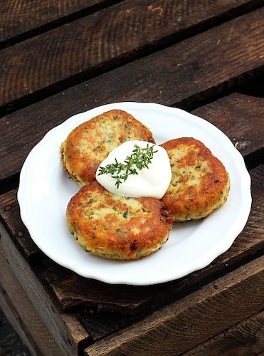 Kotleciki rybno ziemniaczane z groszkiem 