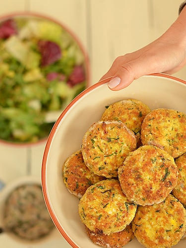 Kotleciki z jajek i kaszy jaglanej