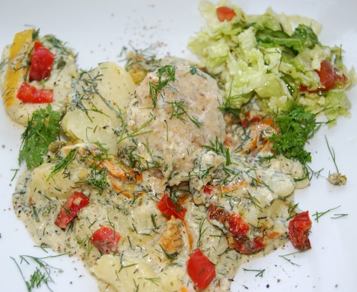 Kotlety rybne zapiekane z ziemniakami 