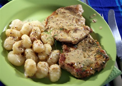 Kotlety w śmietanowo-musztardowym sosie